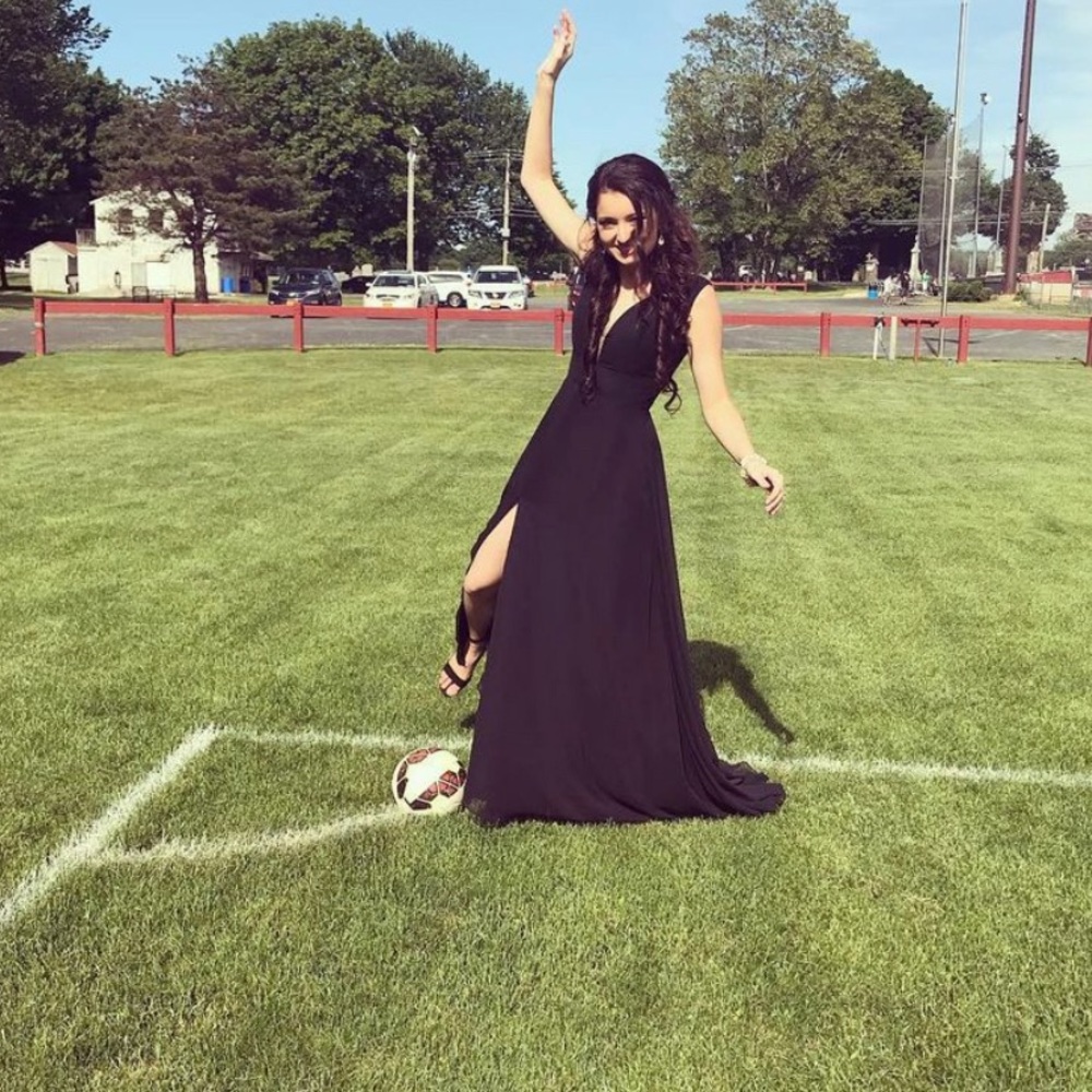 Black prom dress